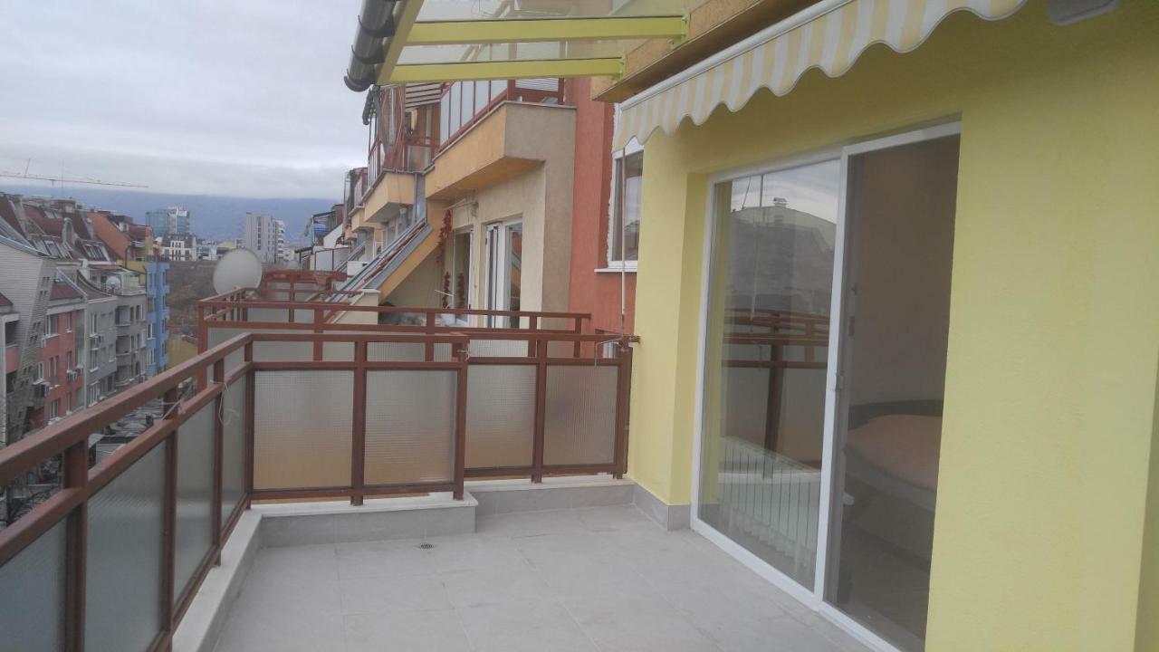 Modern Apartment Sofia Center Sófia Exterior foto