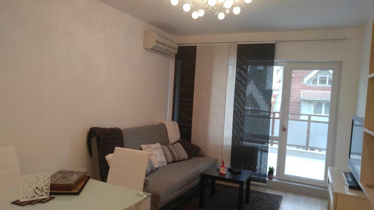 Modern Apartment Sofia Center Sófia Exterior foto