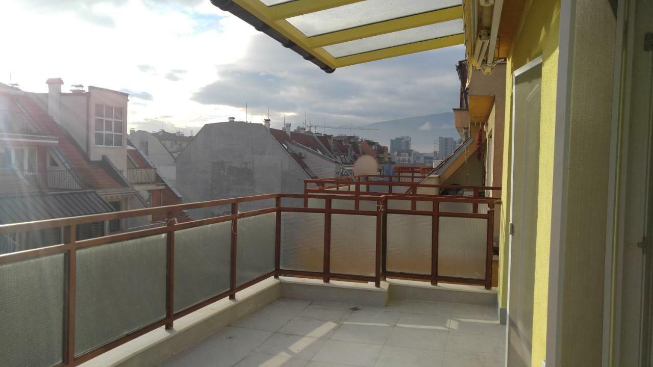 Modern Apartment Sofia Center Sófia Exterior foto